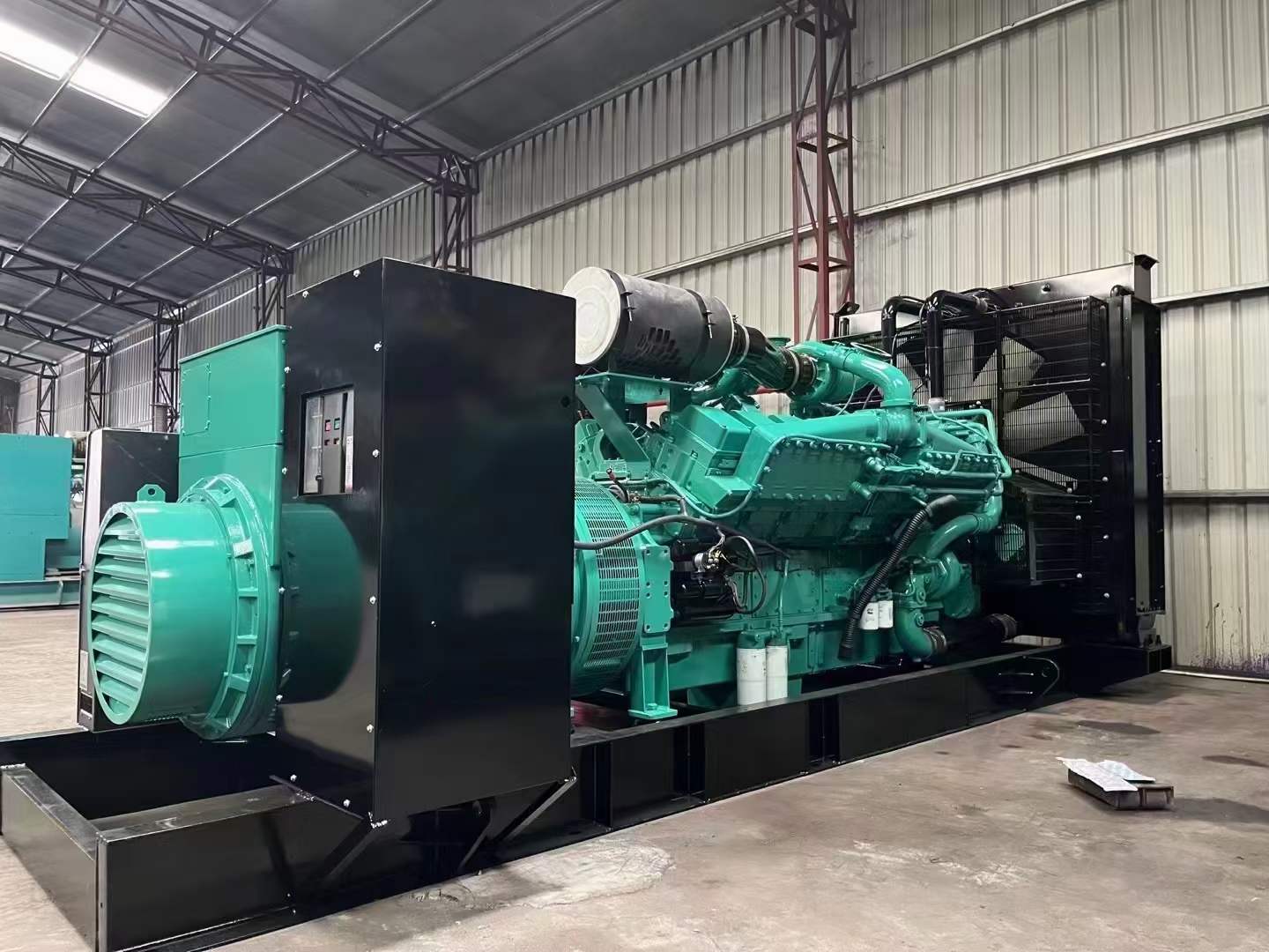 社旗县如何降低 800kW 柴油发电机输出电流的波动？