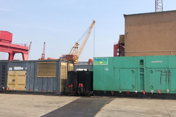 社旗县发电机出租空气滤清器的清洁频率是多少？